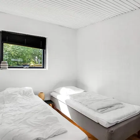 Anabel - 600m From The Sea By Interhome * Bøtø By